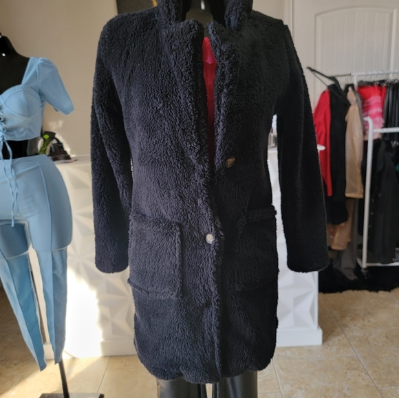 Long Black Sherpa Coat (LAST ONE) - Picture 4 of 6